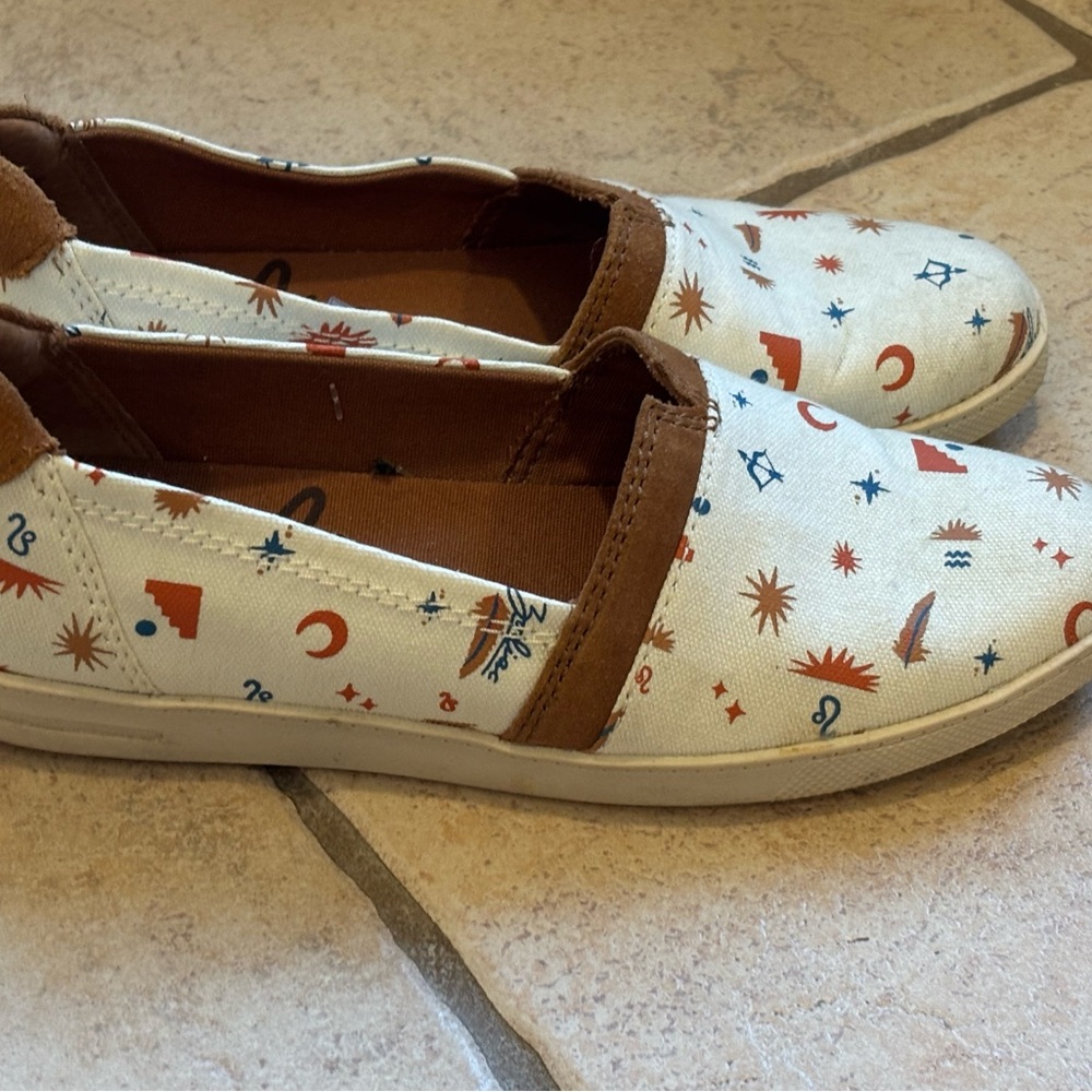Zodiac Womens Size 6 Vane Sneaker Slip On White Brown Shoes